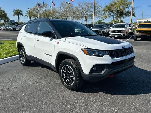 2025 Jeep Compass Trailhawk