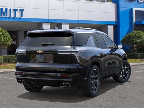 Mosaic Black Metallic 2026 Chevrolet Traverse High Country