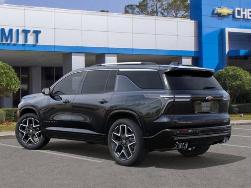 Mosaic Black Metallic 2026 Chevrolet Traverse High Country