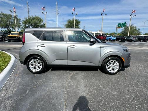 Steel Gray 2025 Kia Soul LX