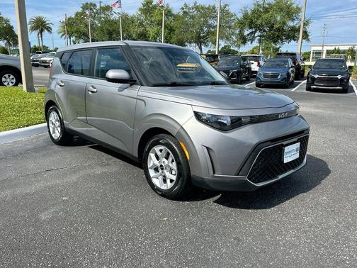 Steel Gray 2025 Kia Soul LX