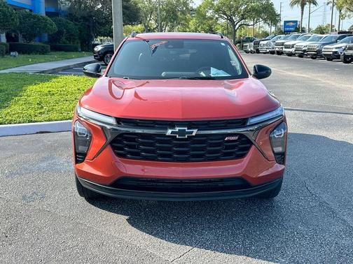 Cayenne Orange Metallic 2024 Chevrolet Trax 2RS