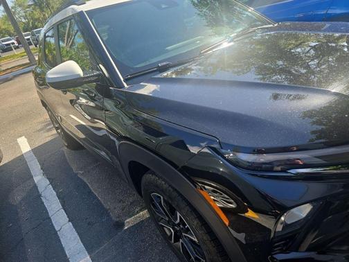 Mosaic Black Metallic 2024 Chevrolet Trailblazer ACTIV