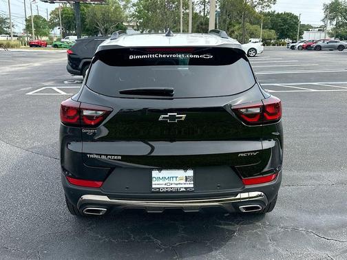 Mosaic Black Metallic 2024 Chevrolet Trailblazer ACTIV