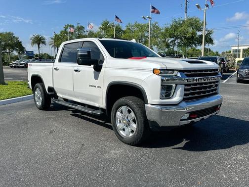 Iridescent Pearl Tricoat 2022 Chevrolet Silverado 3500 LTZ