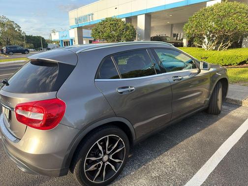 Mountain Gray Metallic 2016 Mercedes-Benz GLA-Class GLA 250 4MATIC