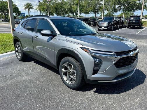 Sterling Gray Metallic 2025 Chevrolet Trax LT