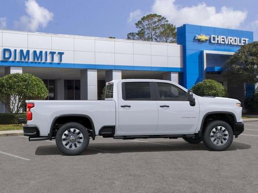 Summit White 2026 Chevrolet Silverado 2500 Custom