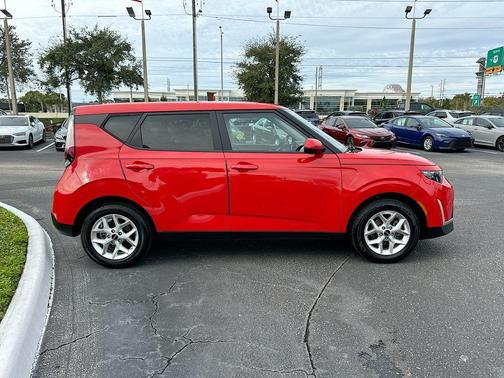 2024 Kia Soul LX