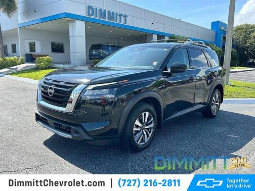 Super Black 2025 Nissan Pathfinder SL