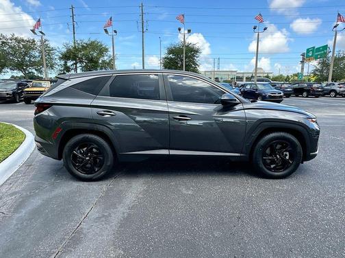 Portofino Gray 2022 Hyundai TUCSON SE