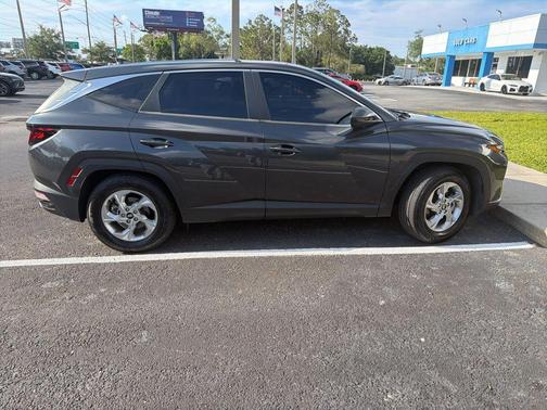 Portofino Gray 2022 Hyundai TUCSON SE