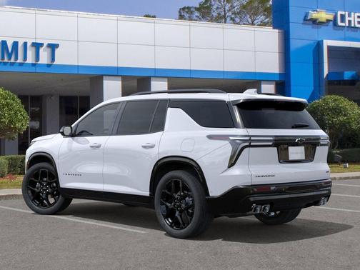 Polar White 2026 Chevrolet Traverse RS