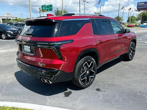Radiant Red 2025 Chevrolet Traverse High Country