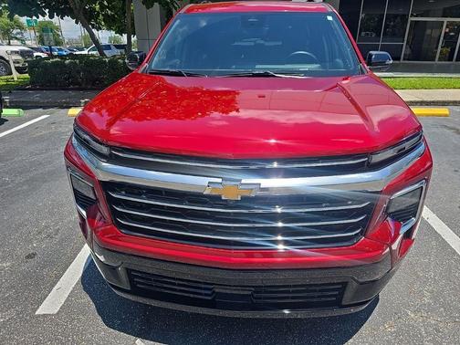 Radiant Red 2025 Chevrolet Traverse High Country
