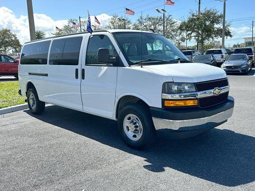 2024 Chevrolet Express 3500 LT