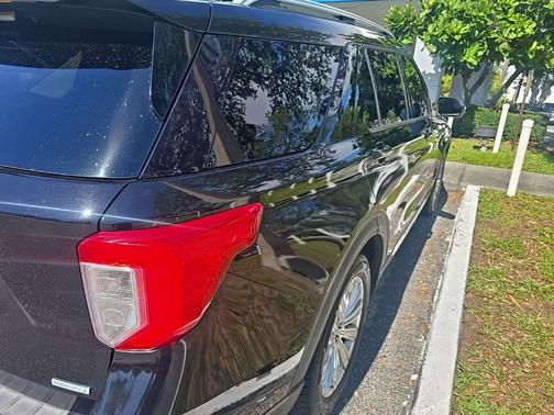 Black Metallic 2020 Ford Explorer Limited