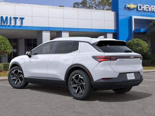 2026 Chevrolet Equinox EV LT 2