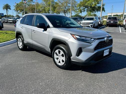 2024 Toyota RAV4 LE