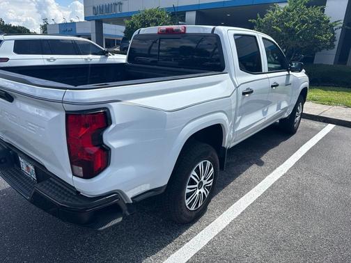Summit White 2025 Chevrolet Colorado WT
