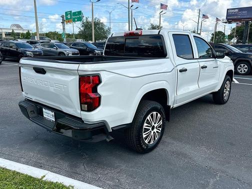 Summit White 2025 Chevrolet Colorado WT