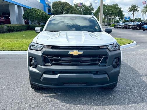 Summit White 2025 Chevrolet Colorado WT