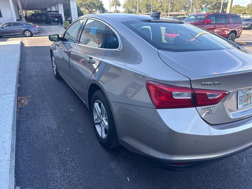 Mineral Gray Metallic 2024 Chevrolet Malibu LS