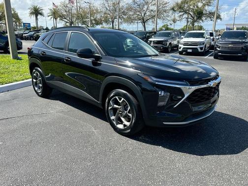 2025 Chevrolet Trax LT