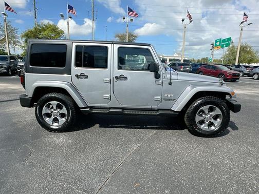 2016 Jeep Wrangler Unlimited Sahara