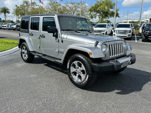 2016 Jeep Wrangler Unlimited Sahara