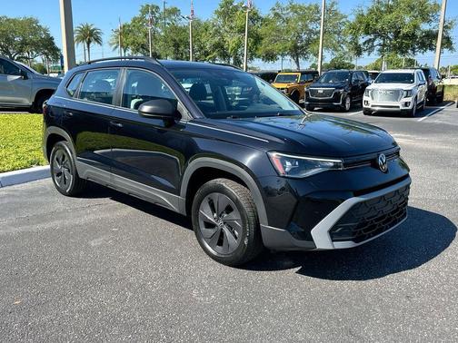 Deep Black Pearl Effect 2025 Volkswagen Taos 1.5T S