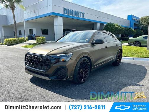 Glacier White Metallic 2024 Audi SQ8 4.0T Premium Plus