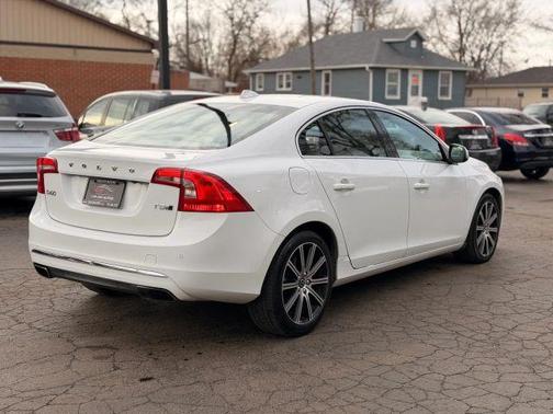 2016 Volvo S60 Inscription T5 Platinum