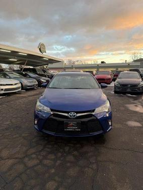 2015 Toyota Camry Hybrid SE