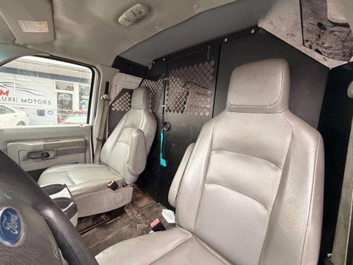 2013 Ford E250 Cargo
