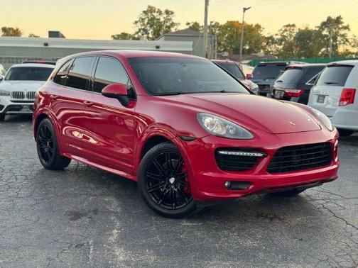 2014 Porsche Cayenne GTS
