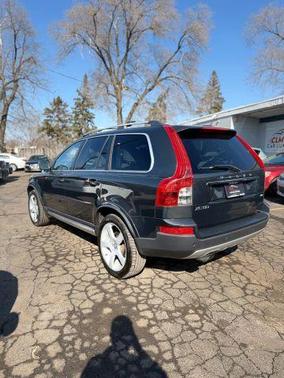 2012 Volvo XC90 3.2 R-Design Platinum