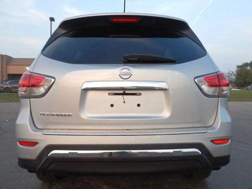 2014 Nissan Pathfinder S