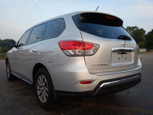 2014 Nissan Pathfinder S