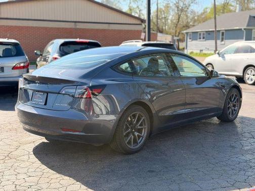 Gray 2022 Tesla Model 3 Long Range