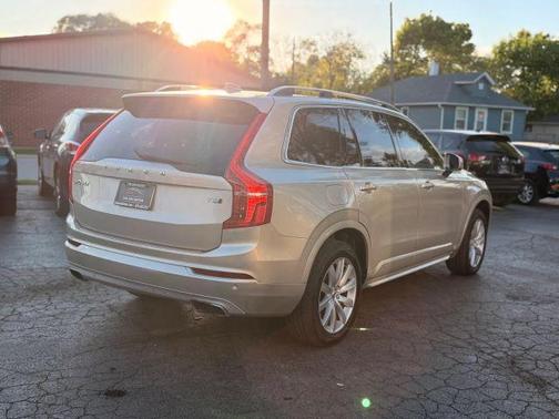 Gold 2016 Volvo XC90 T6 Momentum