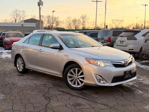 2014 Toyota Camry Hybrid XLE