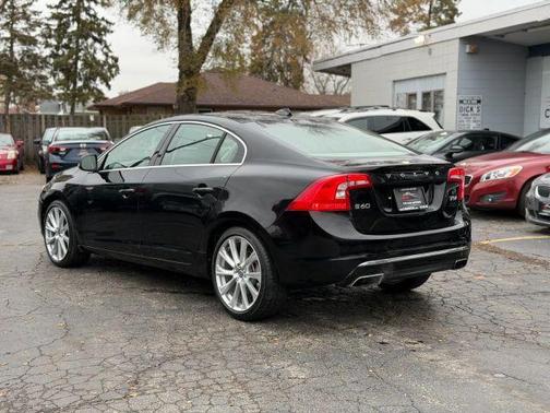 2016 Volvo S60 Inscription T5 Drive-E Platinum