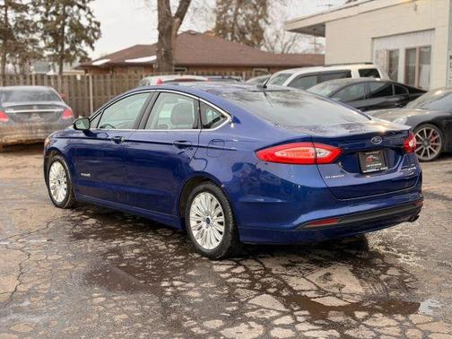 2015 Ford Fusion Hybrid SE