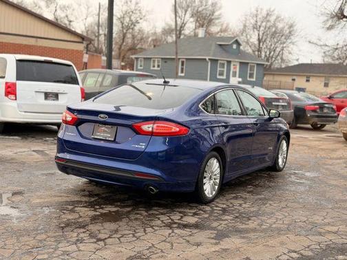 2015 Ford Fusion Hybrid SE