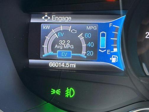 2015 Ford Fusion Hybrid SE