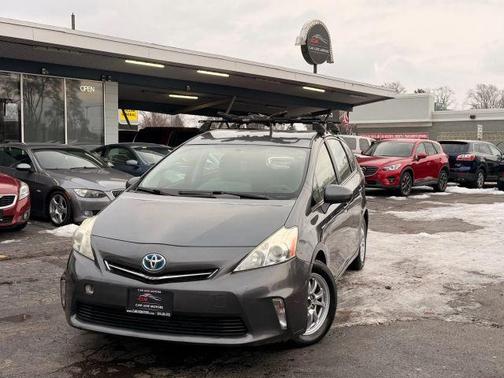 2012 Toyota Prius v Three