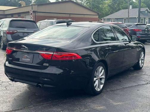 2018 Jaguar XF 25t Premium