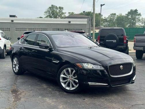 2018 Jaguar XF 25t Premium