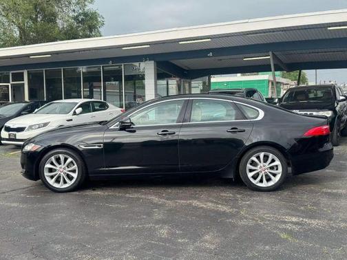 2018 Jaguar XF 25t Premium